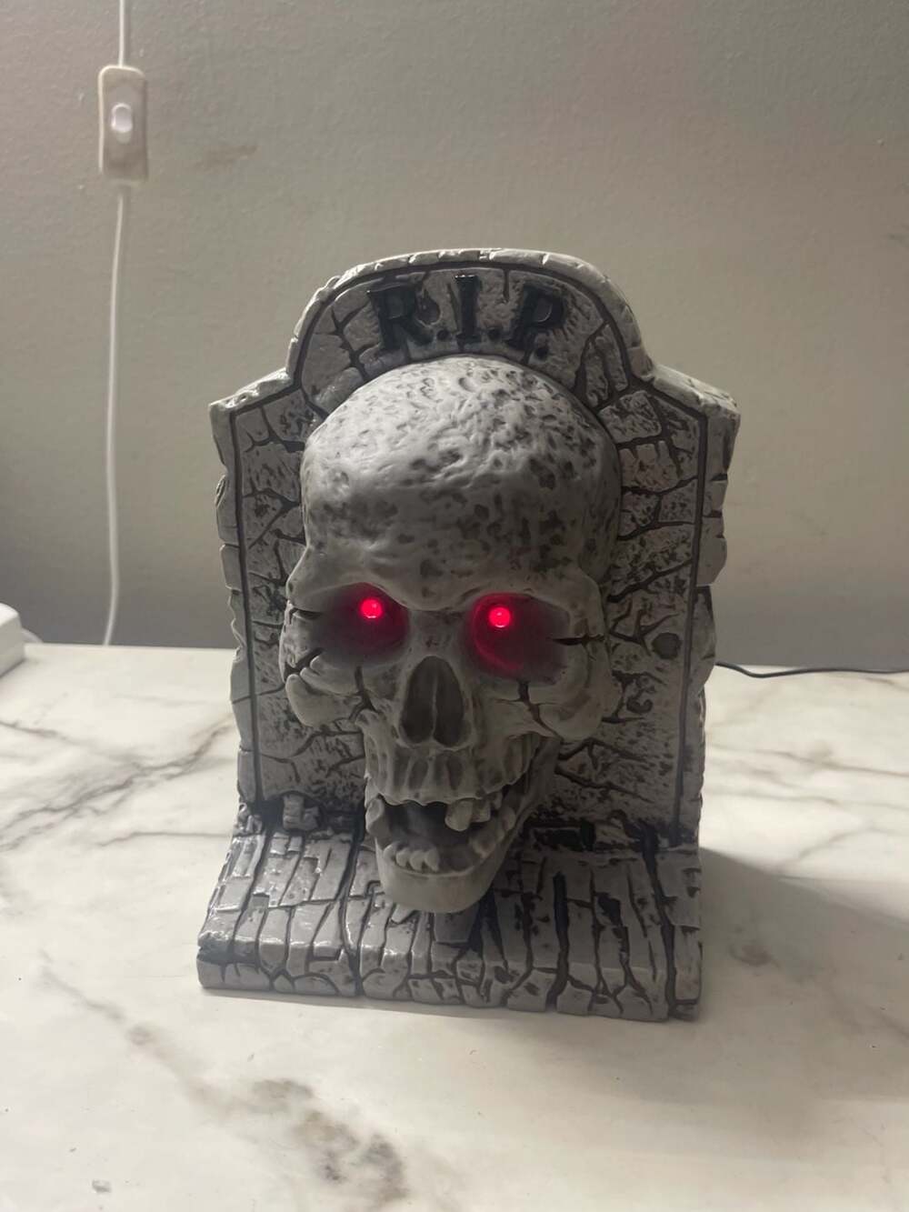 Animated Halloween Talking Skeleton Gravestone Prop With Microphone